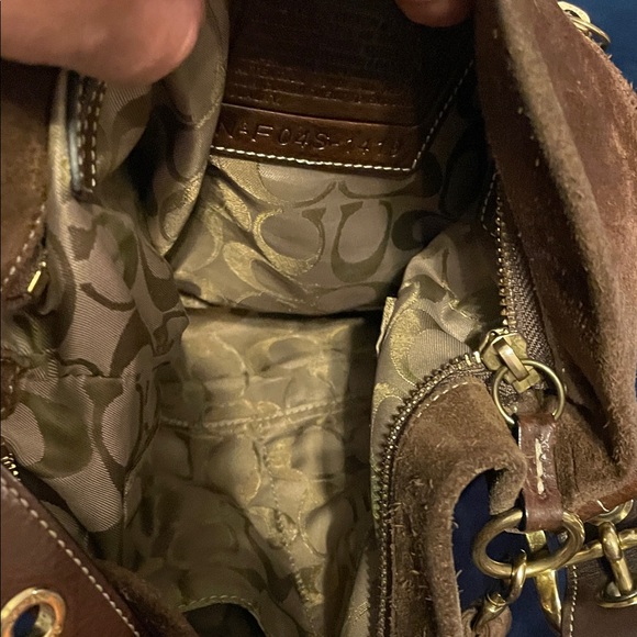 Vintage Coach Tan Suede Crossbody Bag - Picture 4 of 6